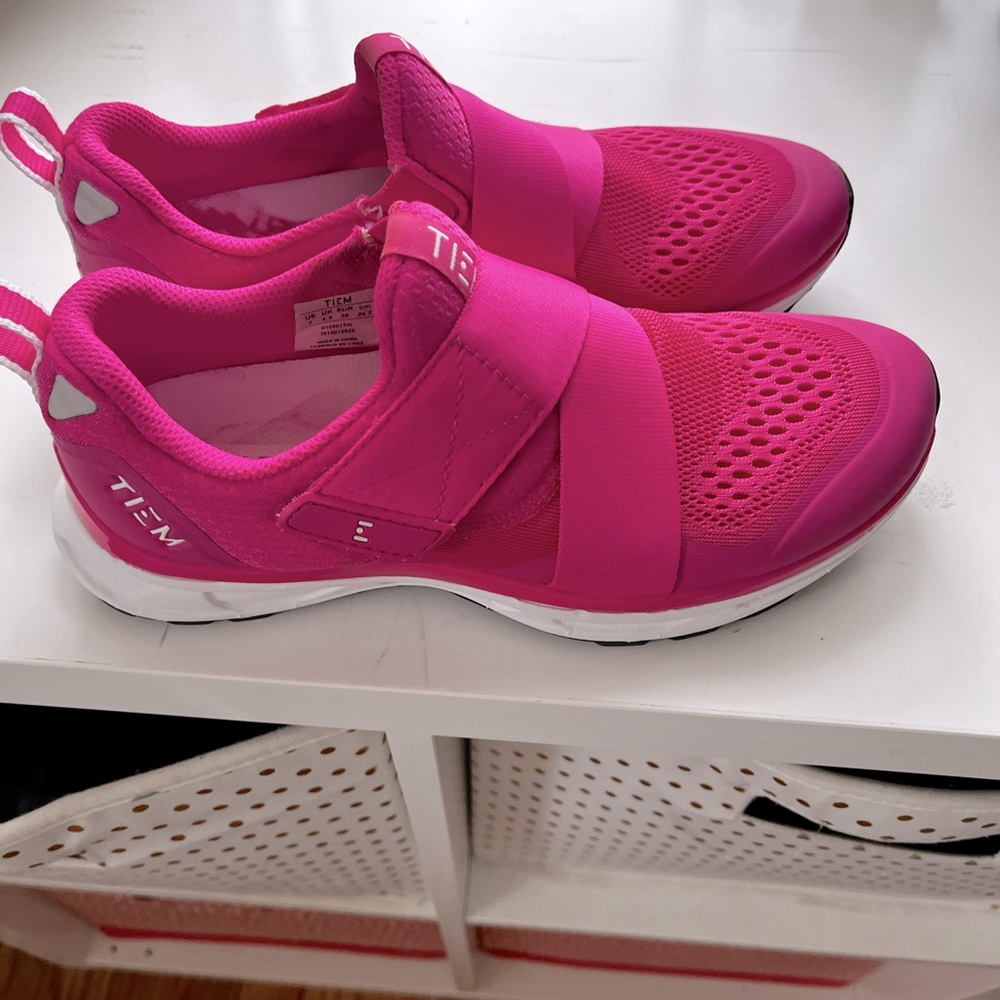 TIEM Slipstream spin / indoor cycling shoes